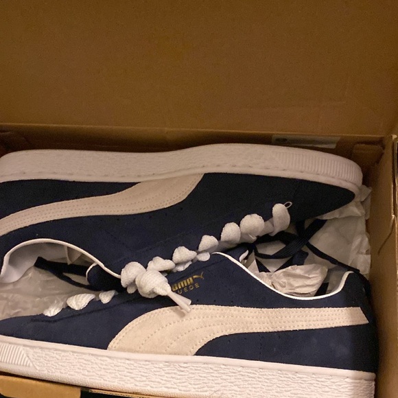 Puma Suedes | Navy Blue | size 11 - Picture 2 of 4